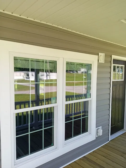 Live Oak Pines Mobile Home Park Picture 5