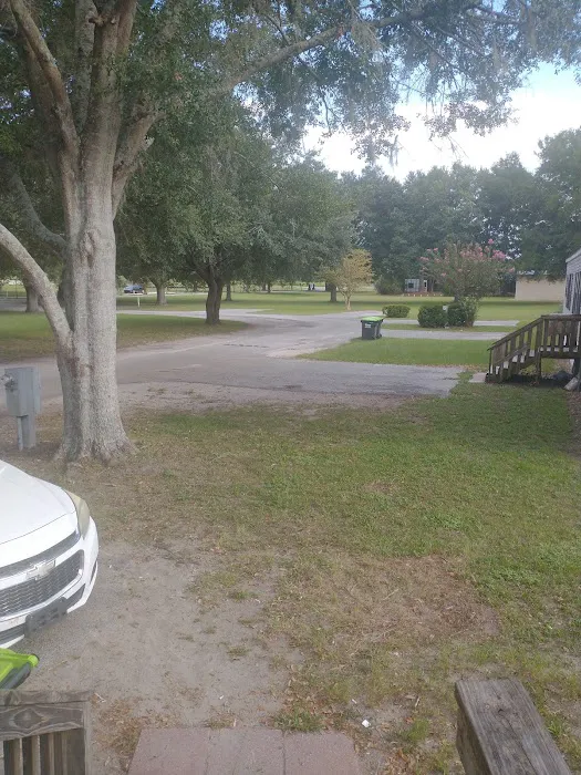 Quail Hollow Mobile Home Park Picture 4