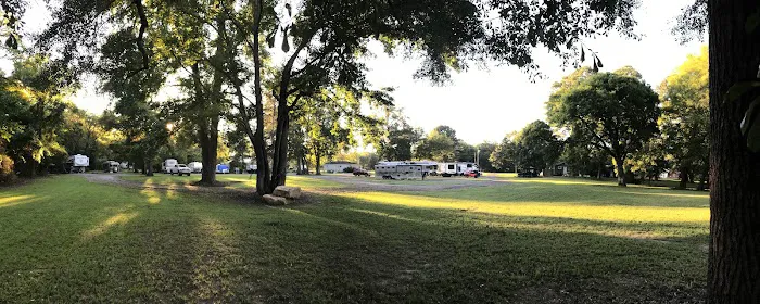 Island Road RV Park Picture 3