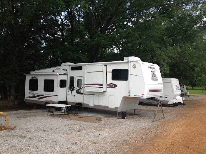 Country Dogs RV Park Picture 6