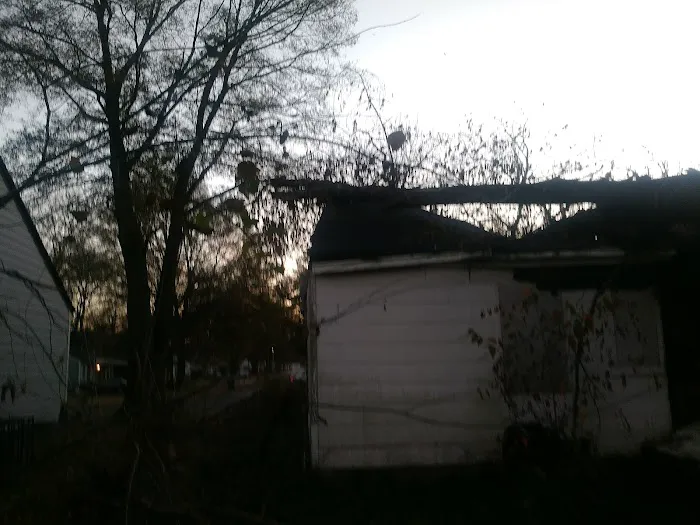Memphis RV Park Summer Manor Picture 5