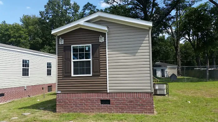 Memphis RV Park Summer Manor Picture 3