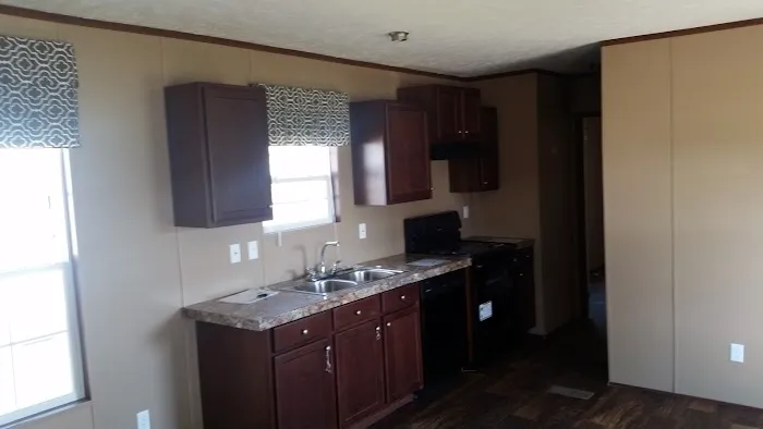 Memphis RV Park Summer Manor Picture 2