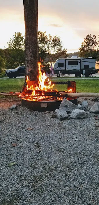 Obey River Campground Picture 3