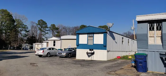 Edgewood Mobile Home Park Picture 1