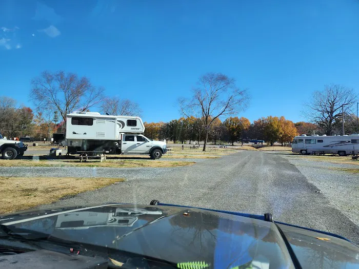 Graceland RV Park & Campground Picture 2