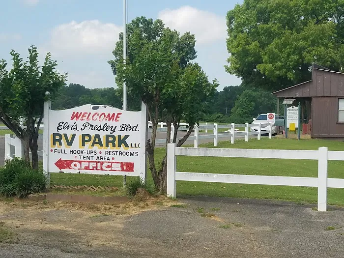Elvis Presley Boulevard RV Park Picture 6