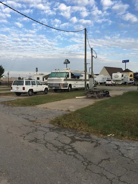 Blytheville RV Park Picture 2