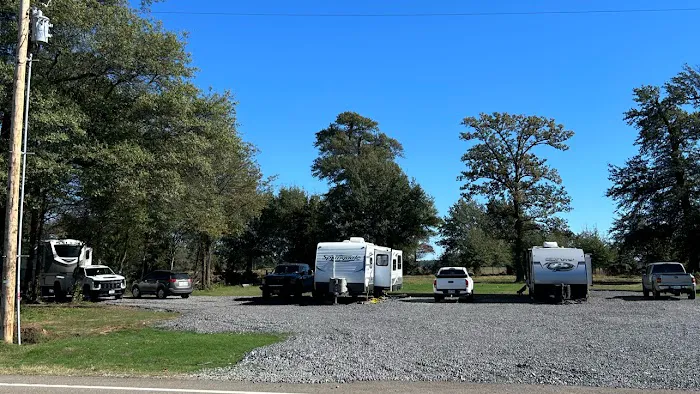 Whispering Oaks Rv Park Picture 7