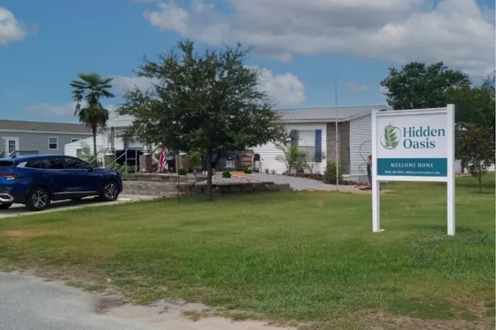Hidden Oasis Estates Mobile Home Park Picture 3