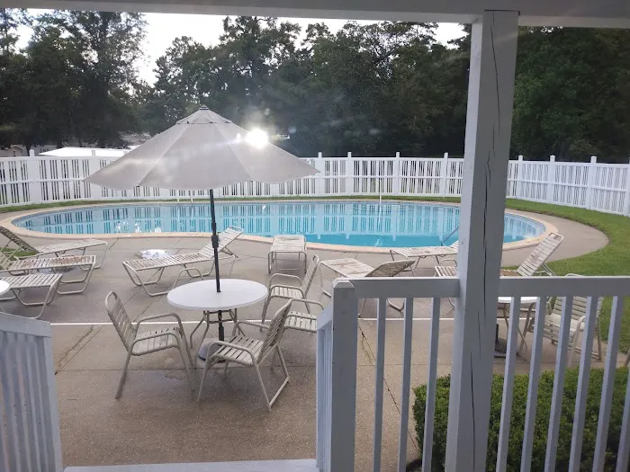 Bayhead Mobile Home and RV Community Picture 5
