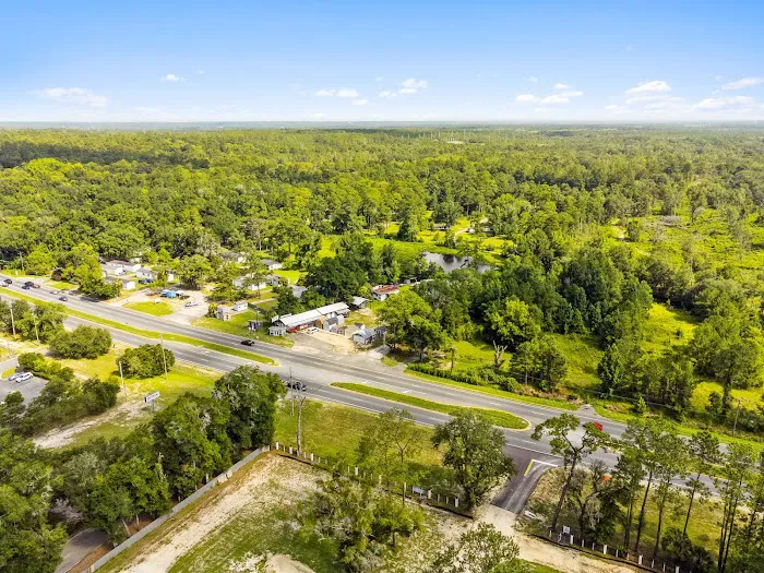 Grand Village Mobile Home Park Picture 3