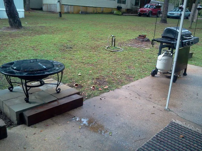 Eagles Nest Mobile Home & RV Picture 5