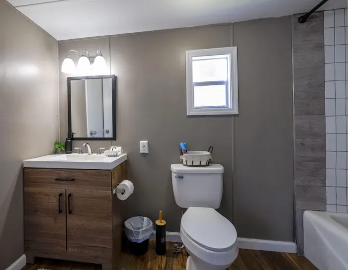 Friendly Place Rentals Picture 6