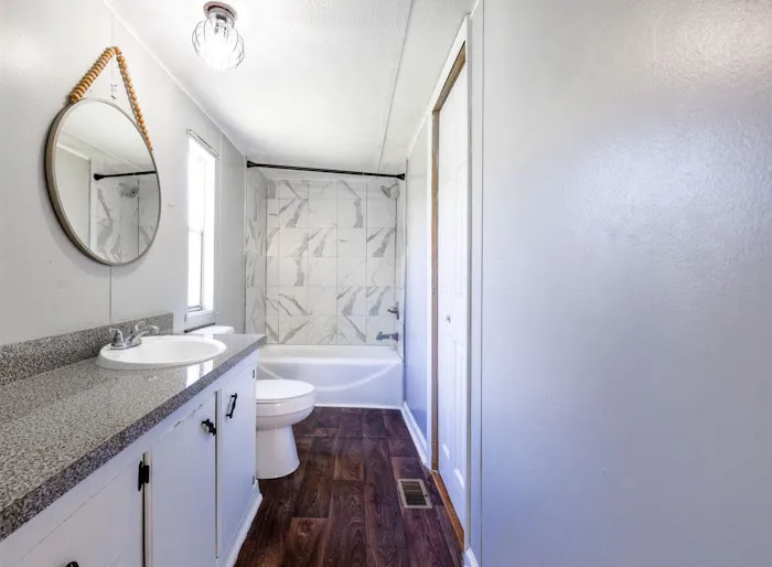 Friendly Place Rentals Picture 3
