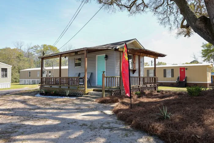 Friendly Place Rentals Picture 8