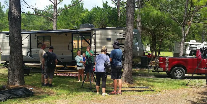 Sapphire Island Camping & RV Park Picture 1
