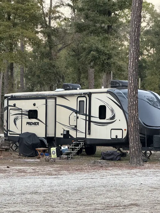 Black Creek RV Park Picture 7