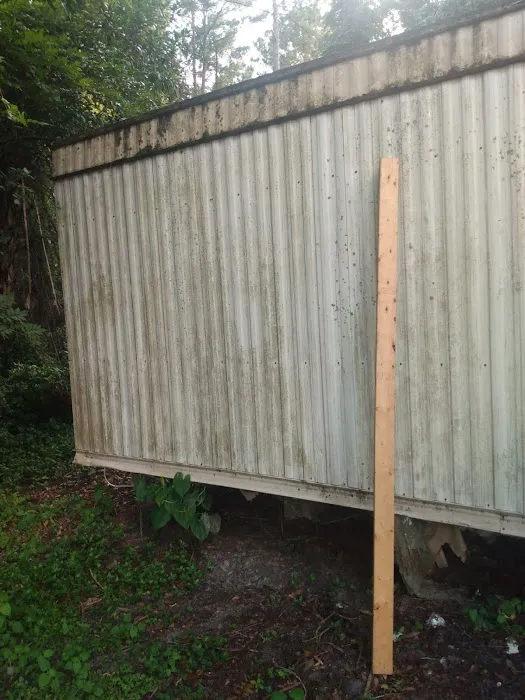 Cool Breeze Mobile Home Park Picture 1