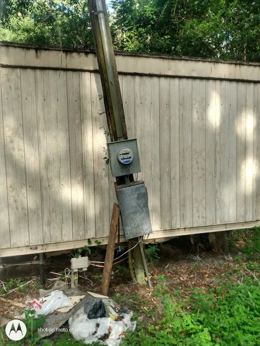 Cool Breeze Mobile Home Park Picture 2