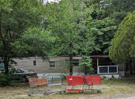 Cedar Pines Mobile Home Park