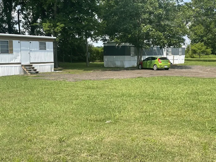 Lucious Mobile Home Rentals Picture 8