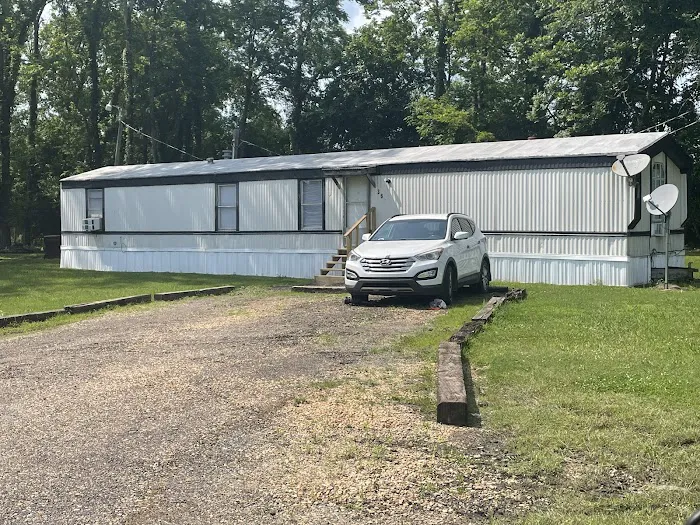Lucious Mobile Home Rentals Picture 6