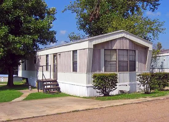 University Hills Mobile Home Park Picture 5