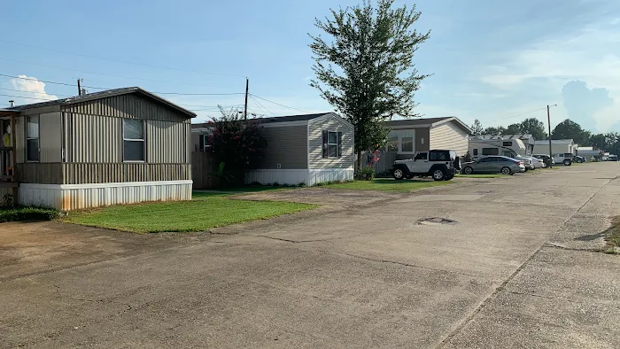 Bulldog Mobile Home & RV Park LLC Picture 9