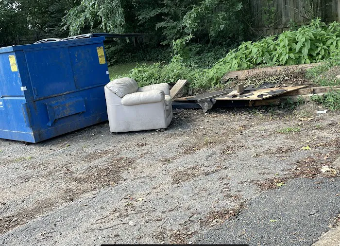 Lynchburg Mobile home village Picture 4