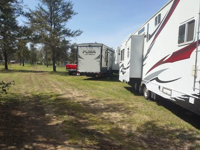 The Pine Forest Campground , RV Park and General Store Picture 8