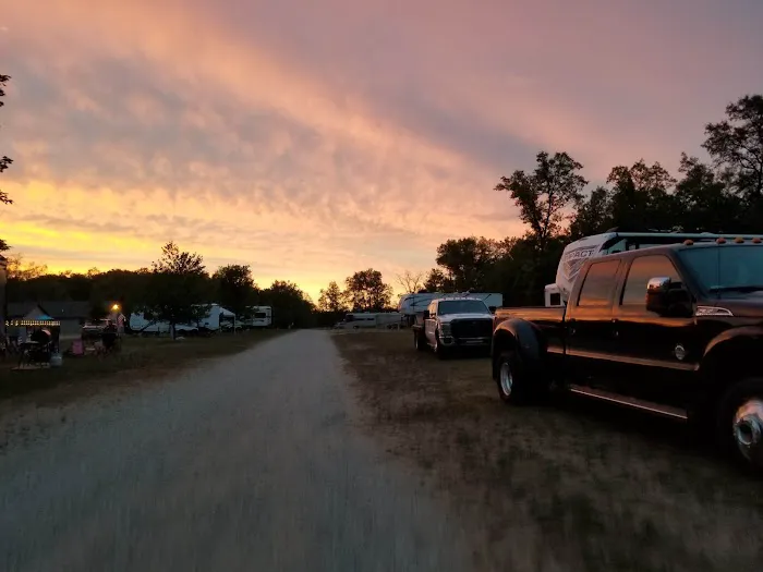 Irons RV Park & Campground Picture 4