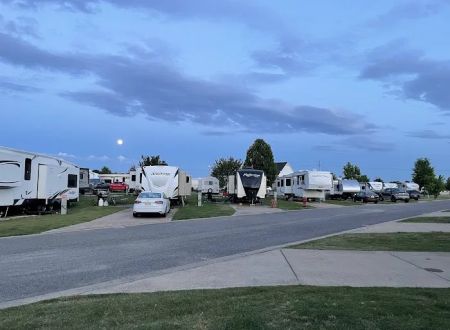 EZ Daze RV Park
