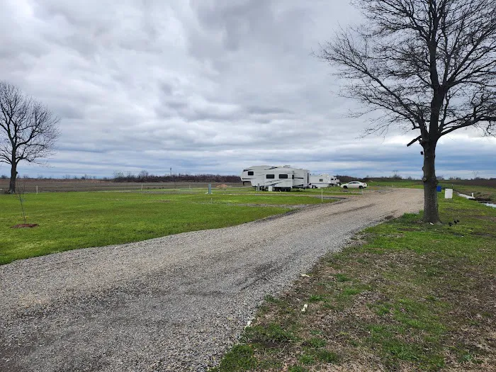 Corner RV Park Picture 2