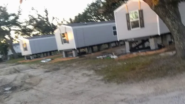 Brock's Mobile Home Park Picture 1