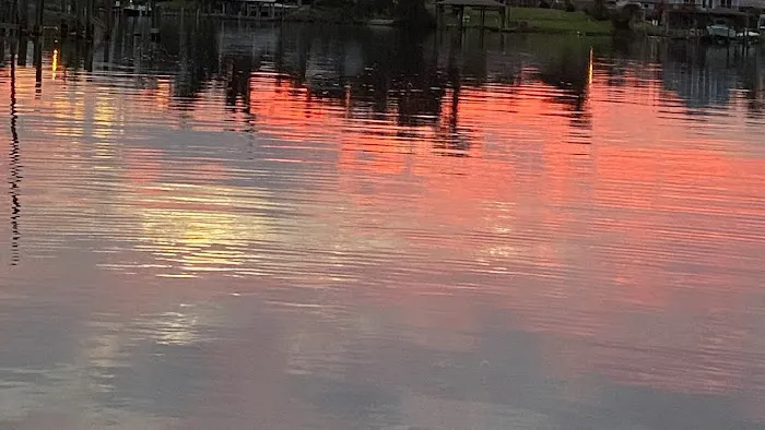Gulf Oaks RV Park & Smuggler's Cove Marina Picture 8