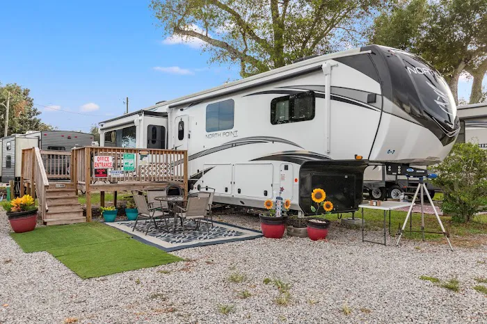 Nautical Point RV Park Picture 1