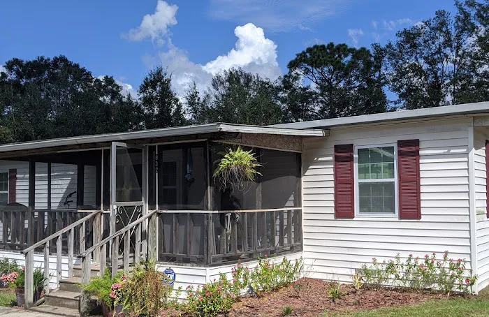 Orange Park Mobile Home Community Picture 2