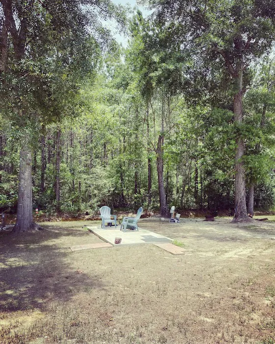Just Loafin RV Park Picture 6