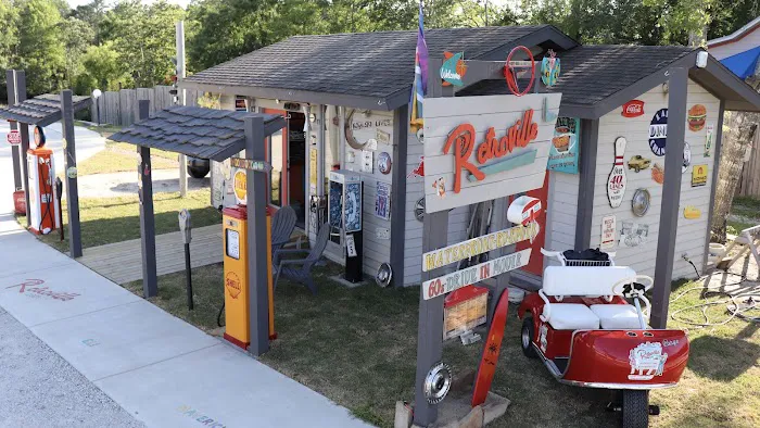 Retroville RV Park 60s Drive-In Movie Themed Waterfront RV Park Picture 4