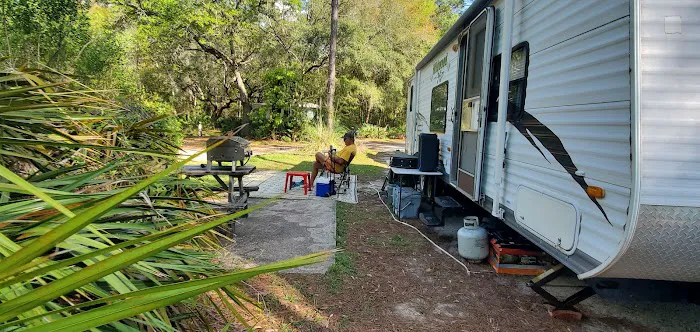 Peach Creek RV Park Picture 6