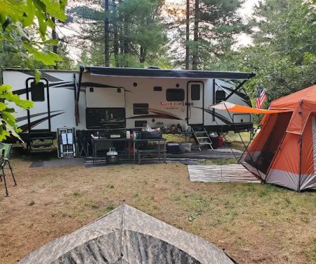Jones Lake State Forest Campground