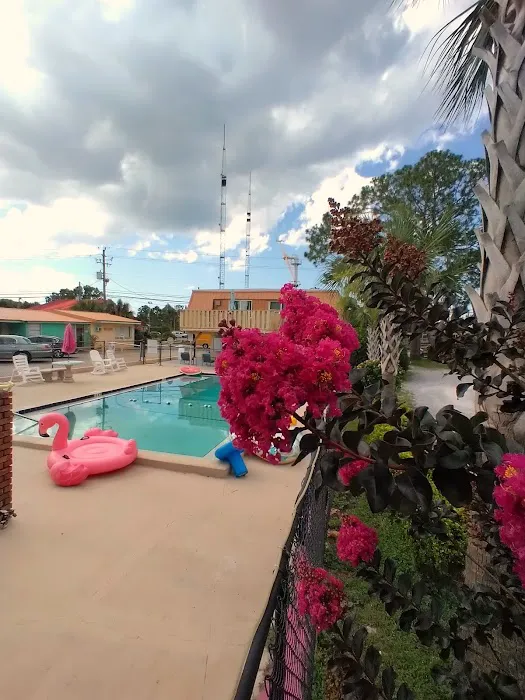Front Beach RV Park and Motel Picture 7