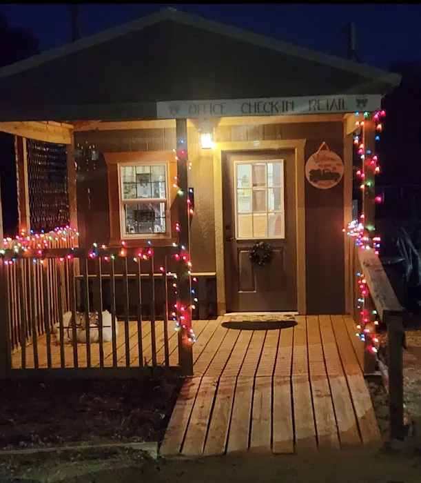 DJ's Peanut Patch RV Park Picture 5
