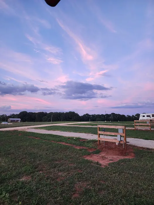 DJ's Peanut Patch RV Park Picture 6