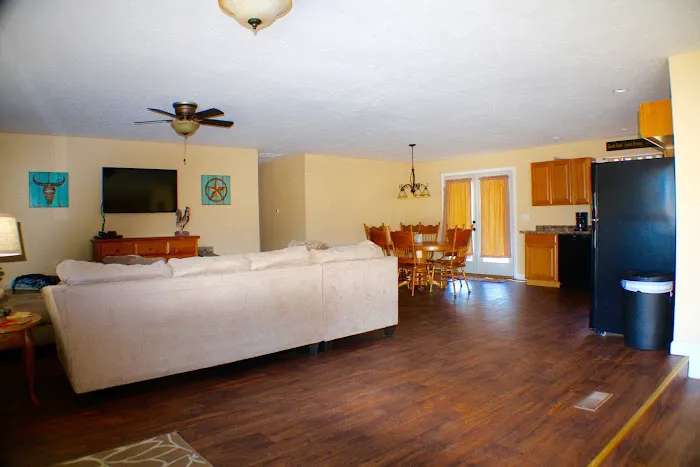 Off The Trail Vacation Rentals & Campground Picture 1