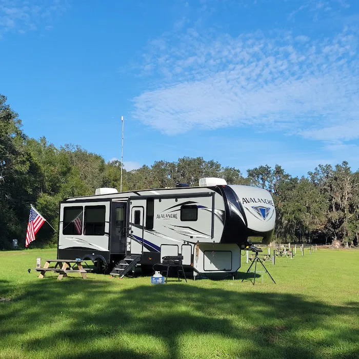 Red Rooster RV Park Picture 7