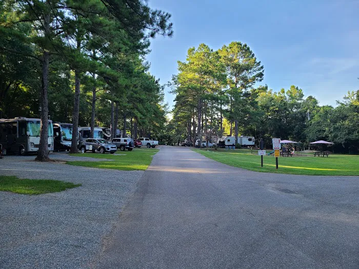 Tallahassee RV Park Picture 1