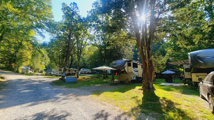 Tumbling Waters Campground and Trout Pond Picture 9