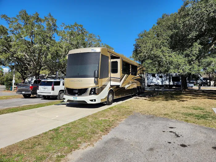 Forest Grove RV Park Picture 10